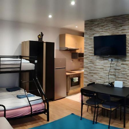 Blue Apartment In City Center, Best Location Bratislava Extérieur photo