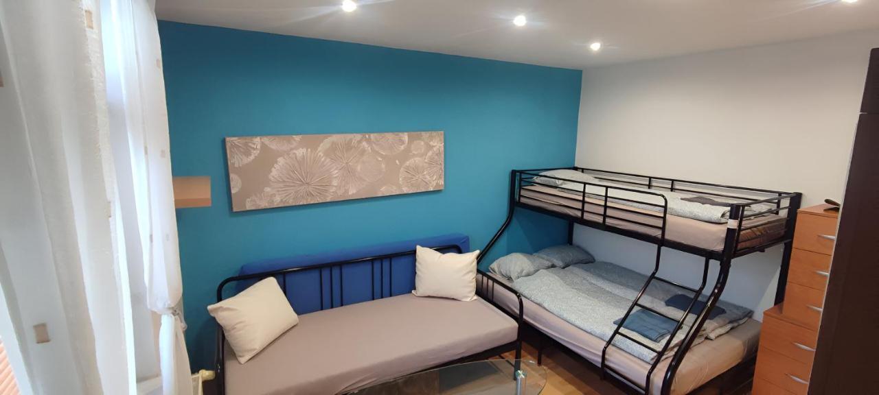 Blue Apartment In City Center, Best Location Bratislava Extérieur photo