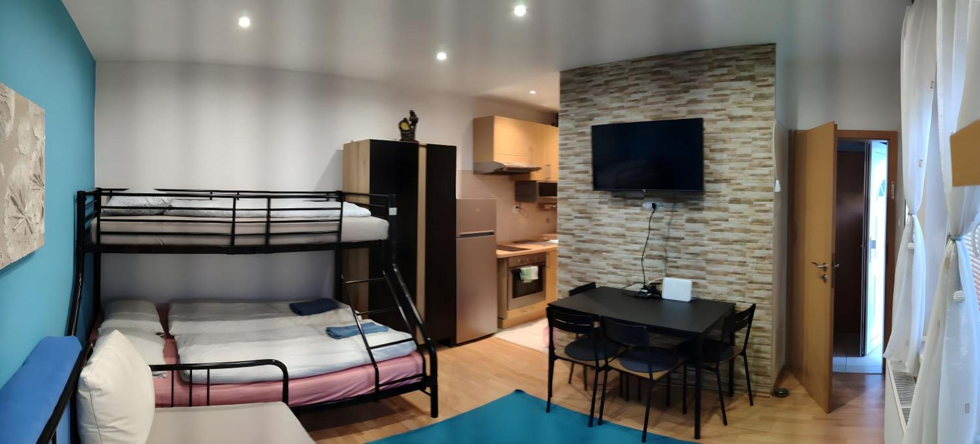 Blue Apartment In City Center, Best Location Bratislava Extérieur photo