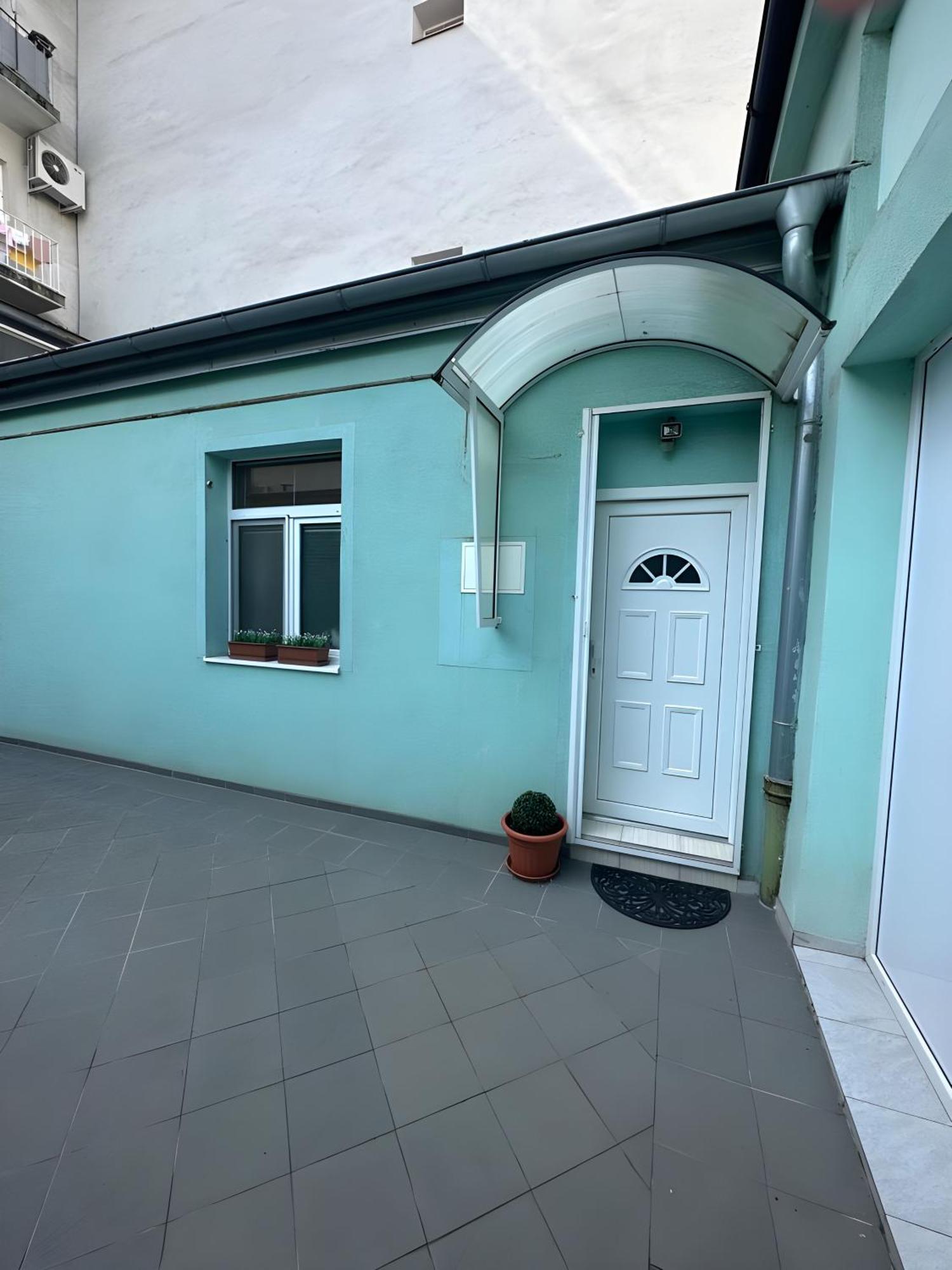 Blue Apartment In City Center, Best Location Bratislava Extérieur photo